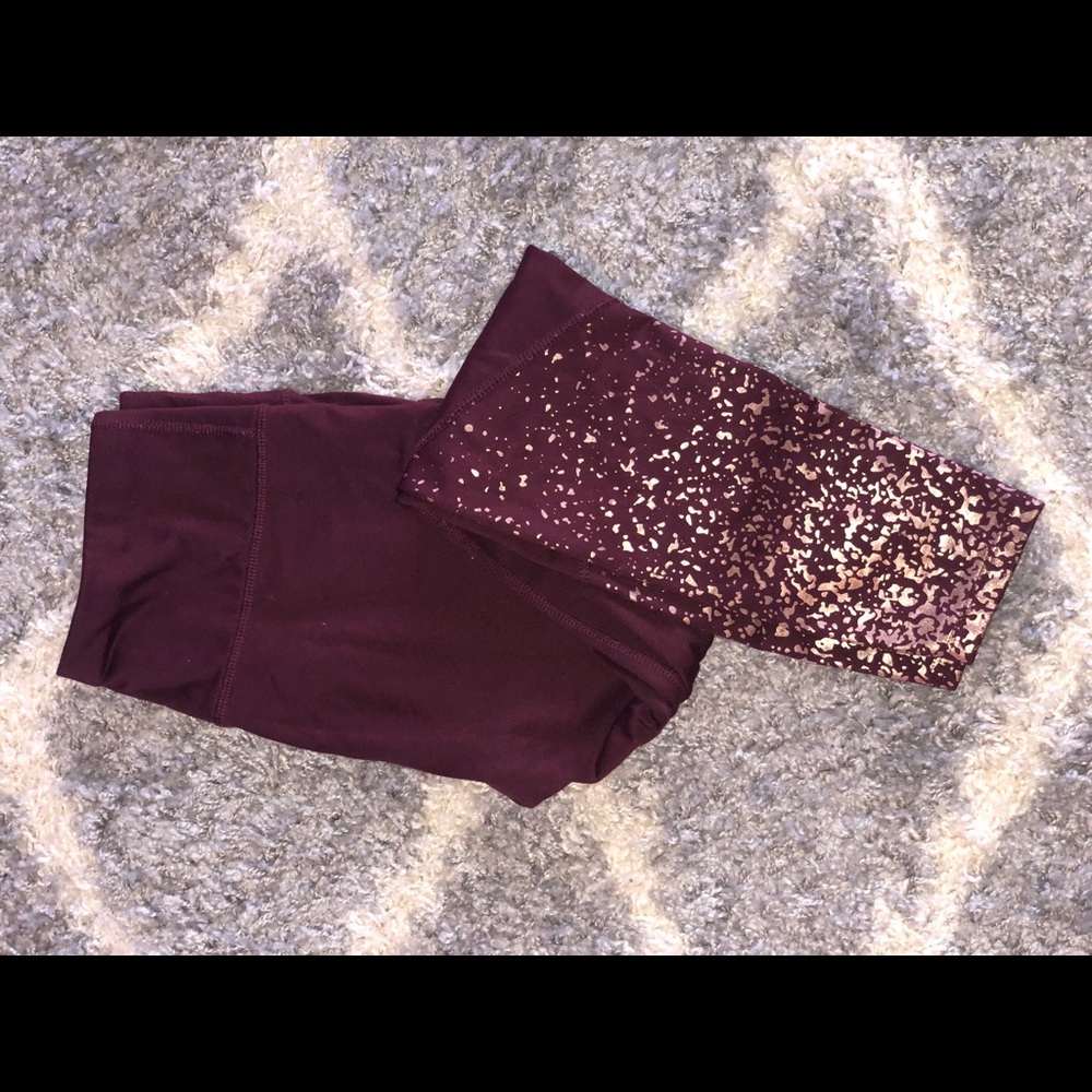 Apana Maroon Leggings Size Small